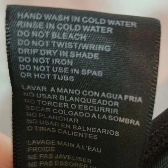 DKNY SWIM Gym Womens Cropped Beach Bikini (and Play) Top Black Size Medium NWT - Picture 12 of 12